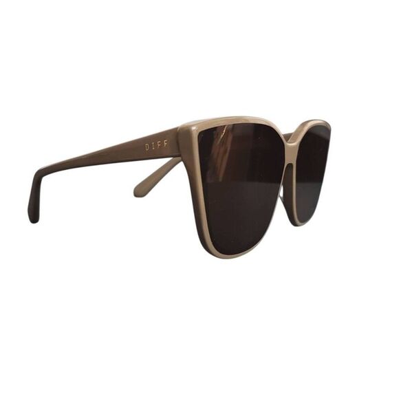 Diff Eyewear Make a Difference Neutral Taupe Chunky Cats Eye Sunglasses NEW Case - Picture 2 of 14